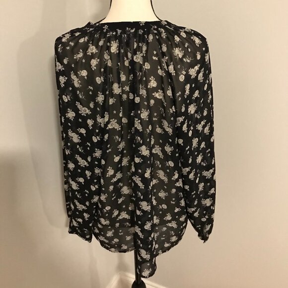Vince Calico Black and White Floral Print Silk Blouse - Size Small - Picture 3 of 11